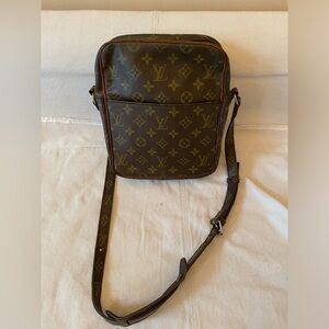Authentic Louis Vuitton monogram crossbody
